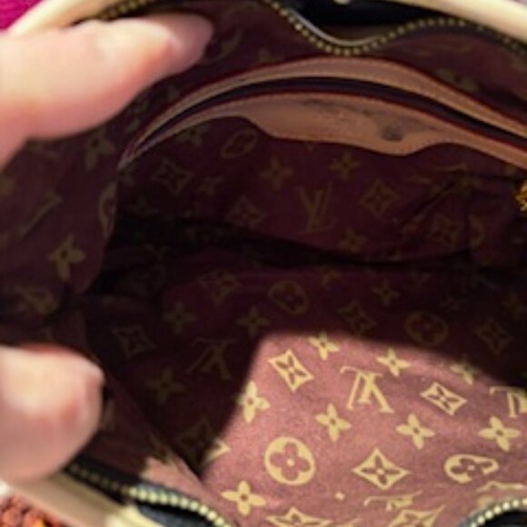 LV Fashion Bag. - Picture 4 of 4